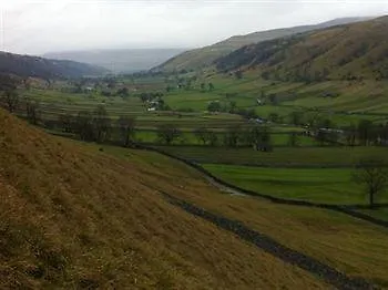 Zarina's Kettlewell